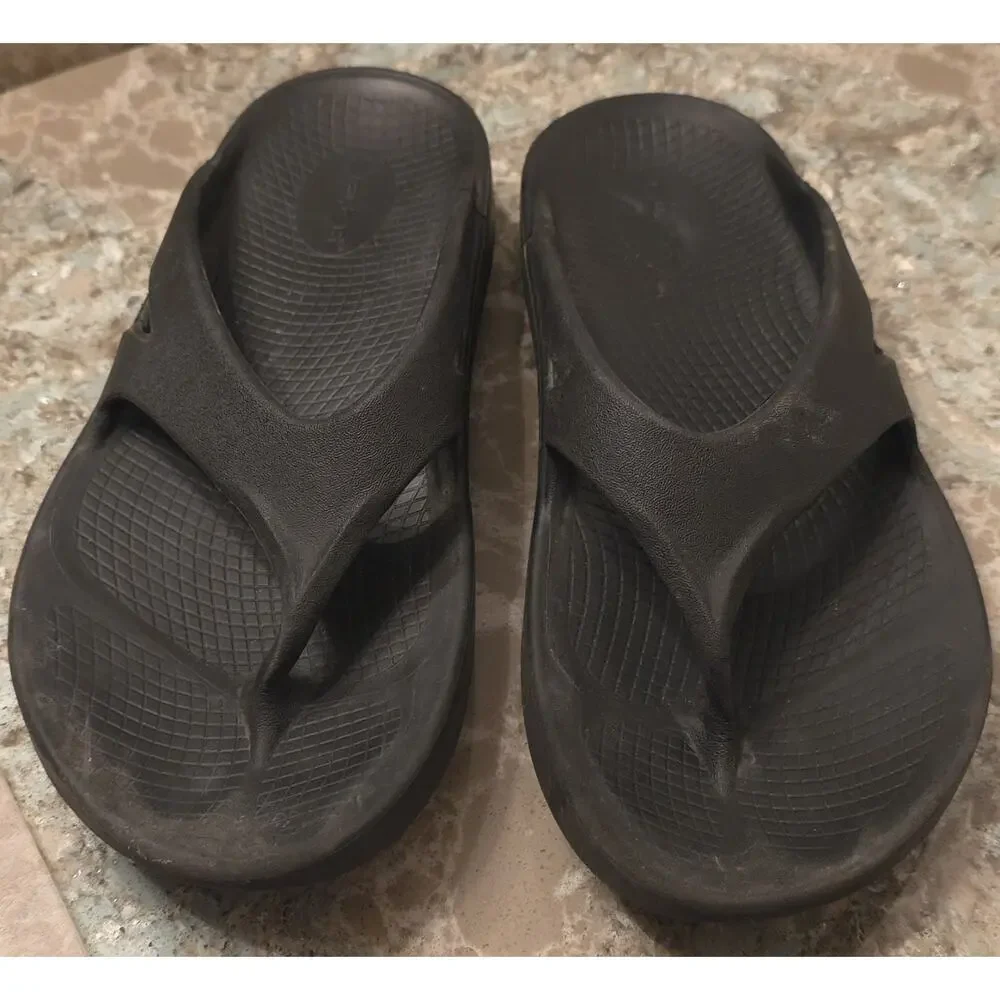 OOFOS OOriginal Unisex M8 W10 Sandals Thong Black Comfort Recovery Flip Flops